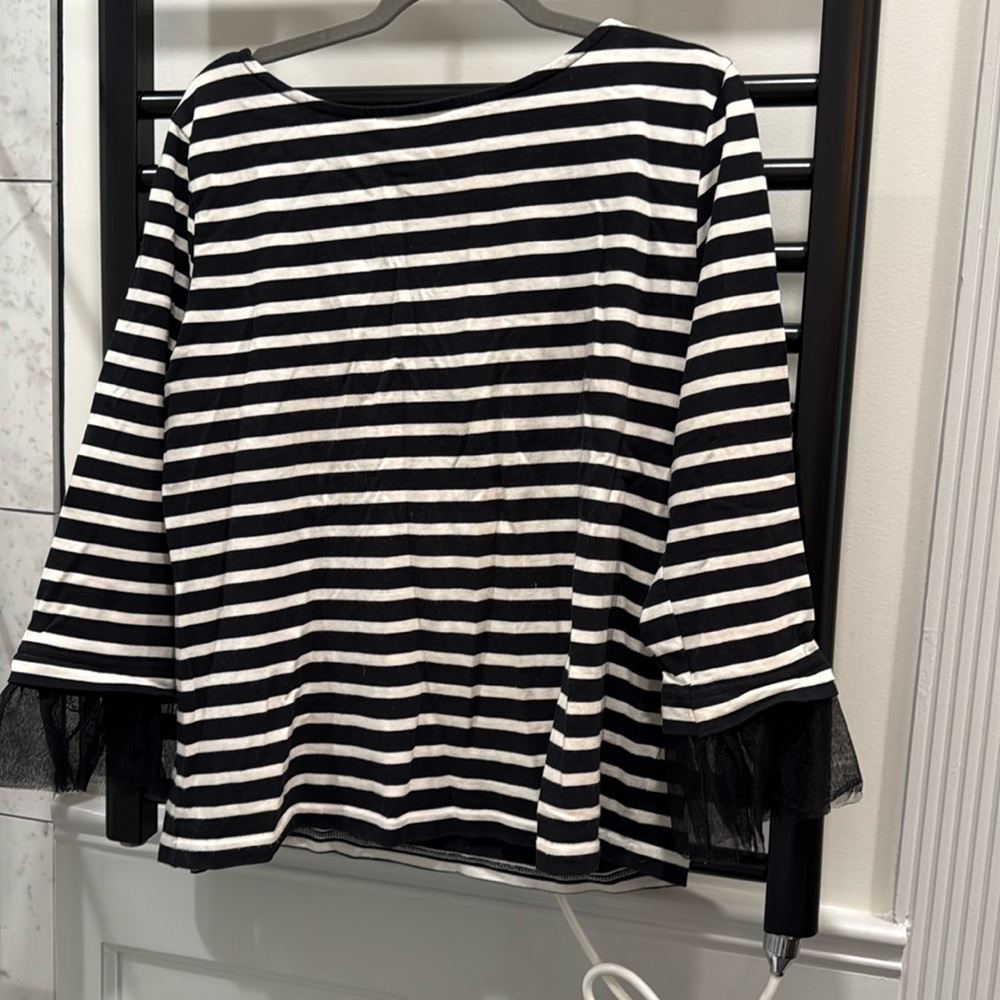 T-shirt with tulle sleeves